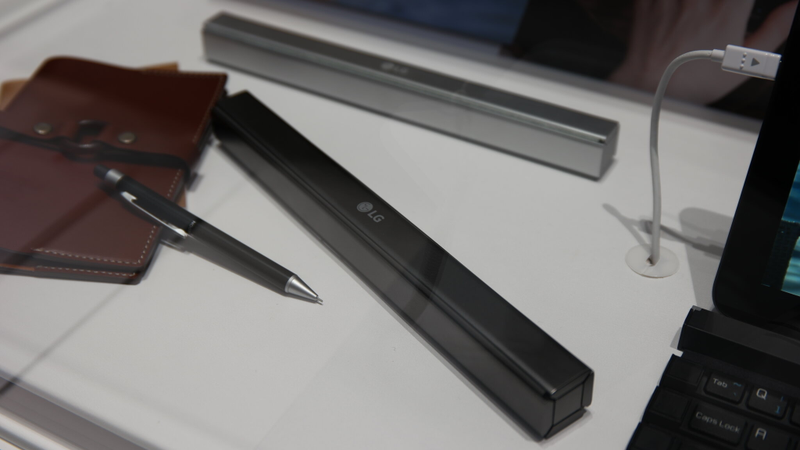 Illustration for article titled We Tried LG's Roll-Up Tablet Keyboard
